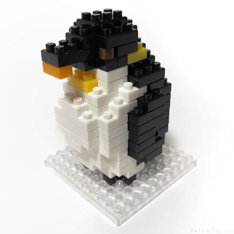 katemita-2019-03-09-daiso-petit-block-4549131622188-friends-of-the-sea-4-adult-penguin-08-logo.jpg